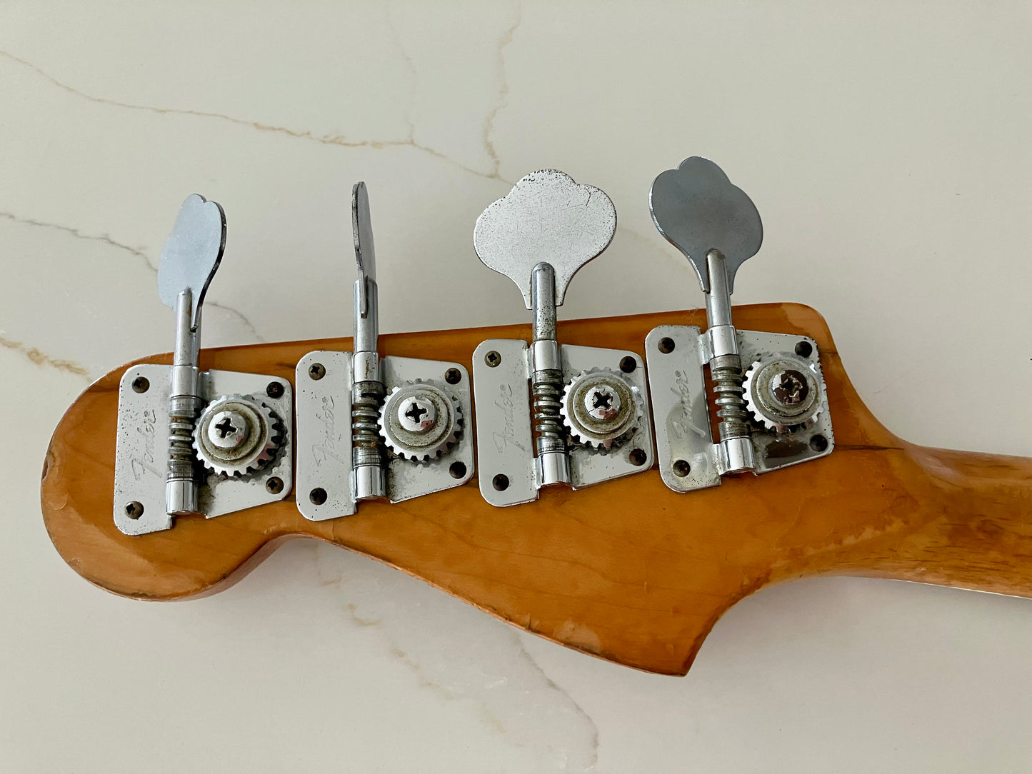 Fender Jazz Bass 1977