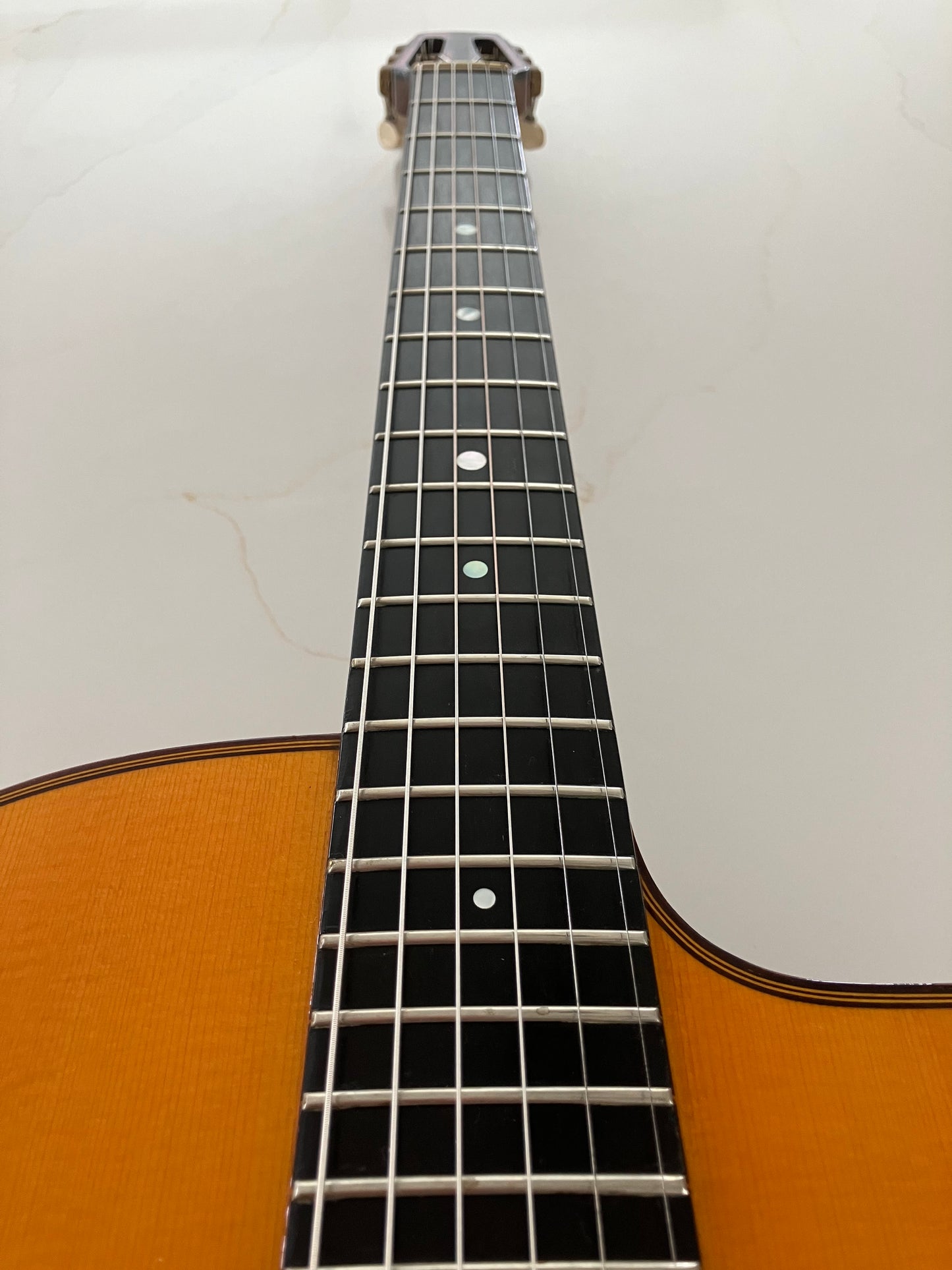 Used Dupont Guitar Vieille Reserve (2011)