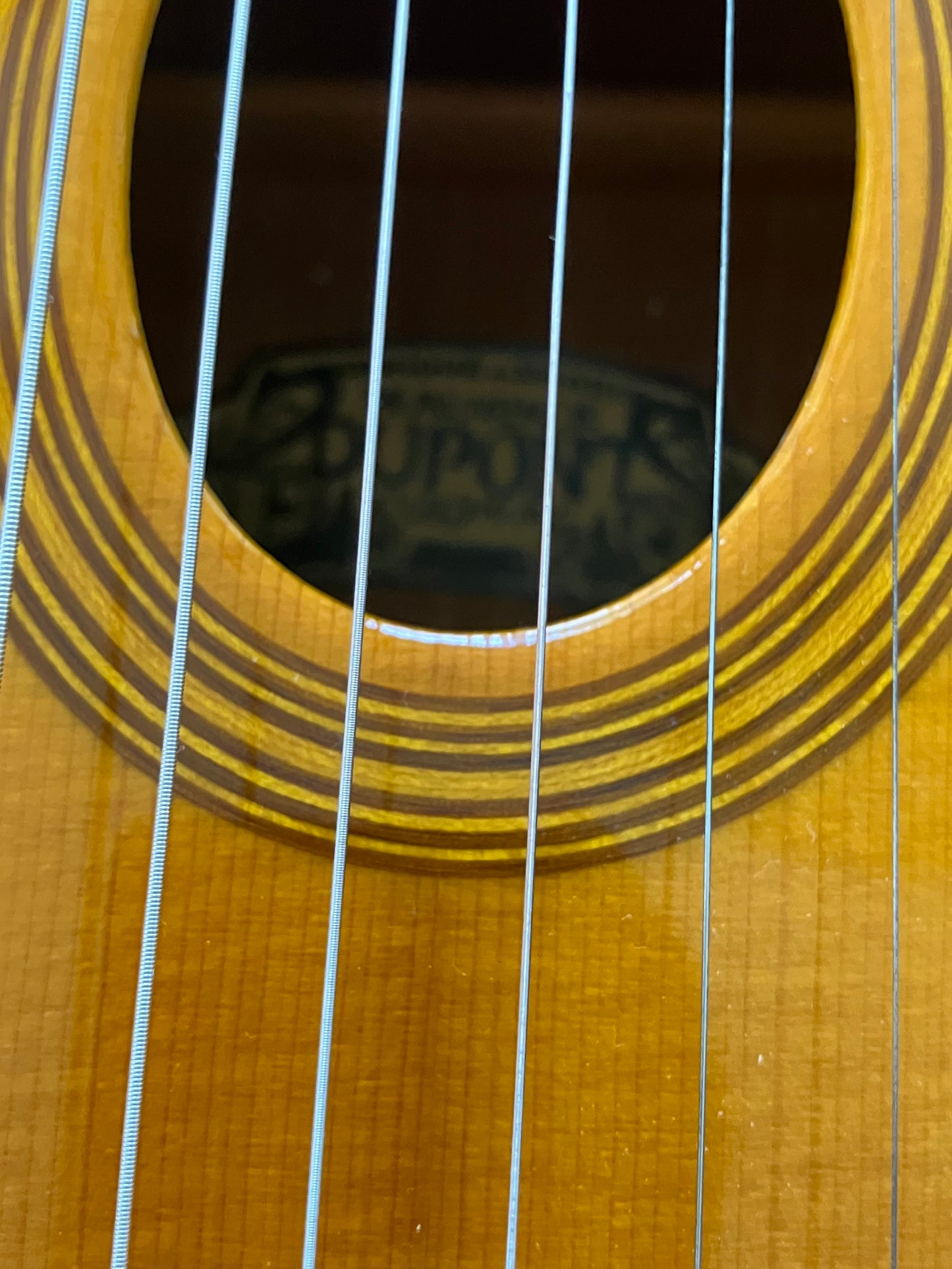 Used Dupont Guitar Vieille Reserve (2011)
