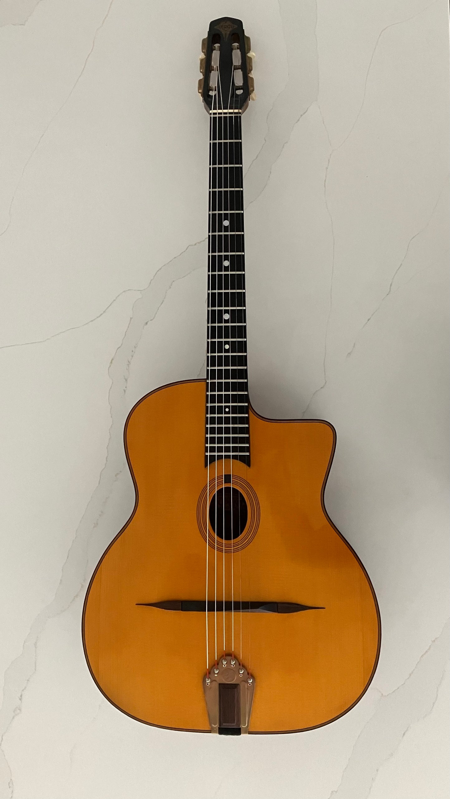 Used Dupont Guitar Vieille Reserve (2011)